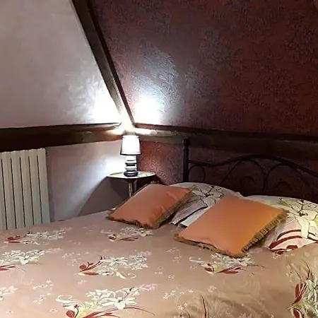 Le Suisse - Papillons 3* Le Vicel