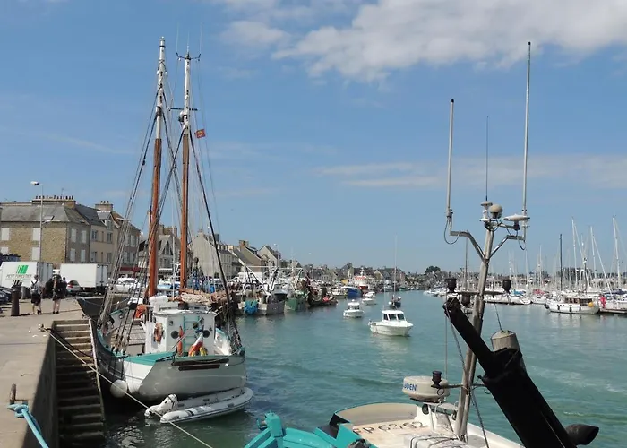 Le Suisse - Papillons 3* Le Vicel